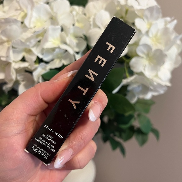 FENTY BEAUTY • FENTY ICON VELVET LIQUID LIPSTICK • POW'R THIRSTY 08 - Picture 1 of 5
